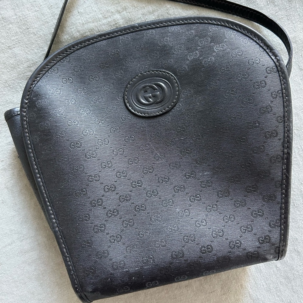 Authentic Vintage Gucci monogram purse
